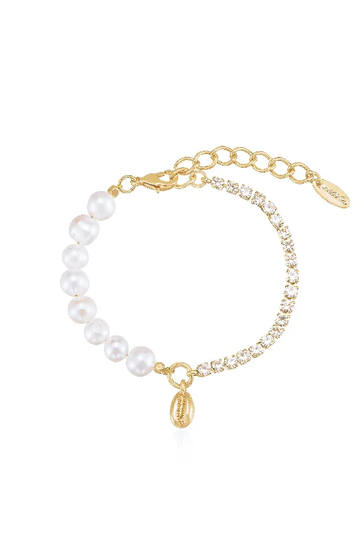 Ladies bracelets elegant styles-Pearl and Crystal Shell Bracelet